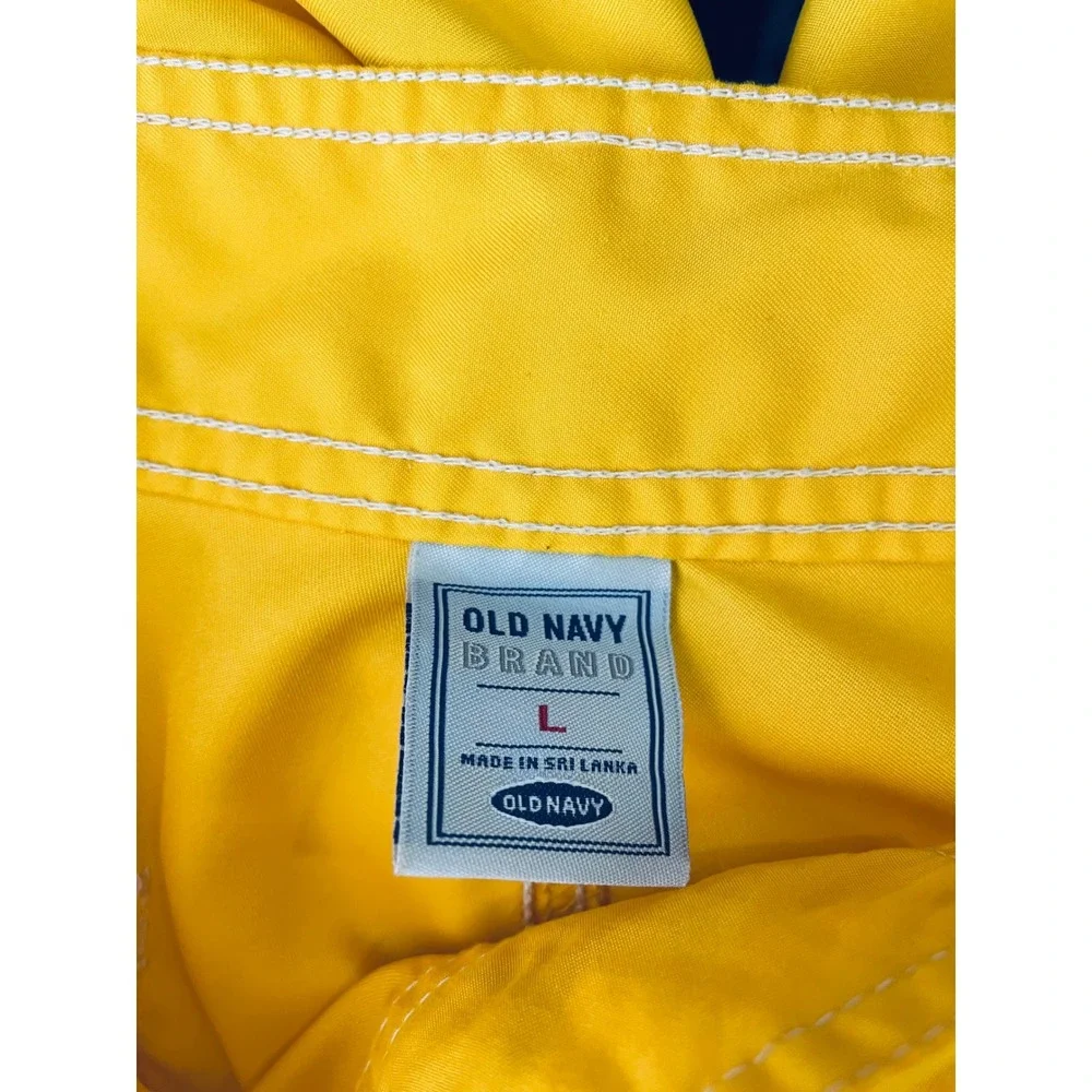 Old Navy Mens Yellow Cargo Board Shorts Swim Trunks Striped Size Large